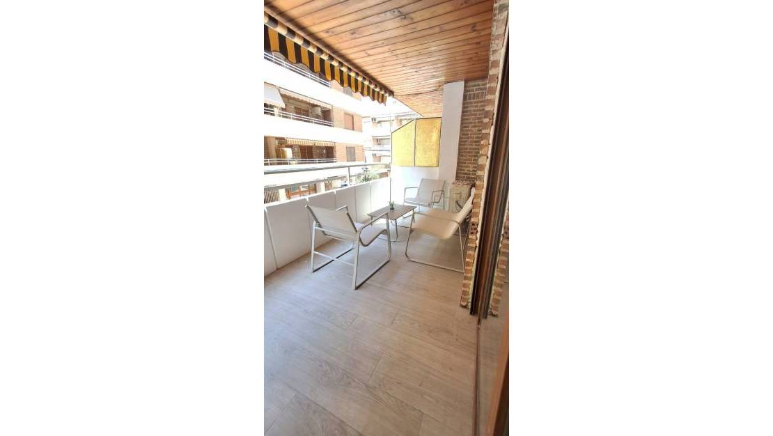 Venta - Apartment - Torrevieja - Torrevieja Centro