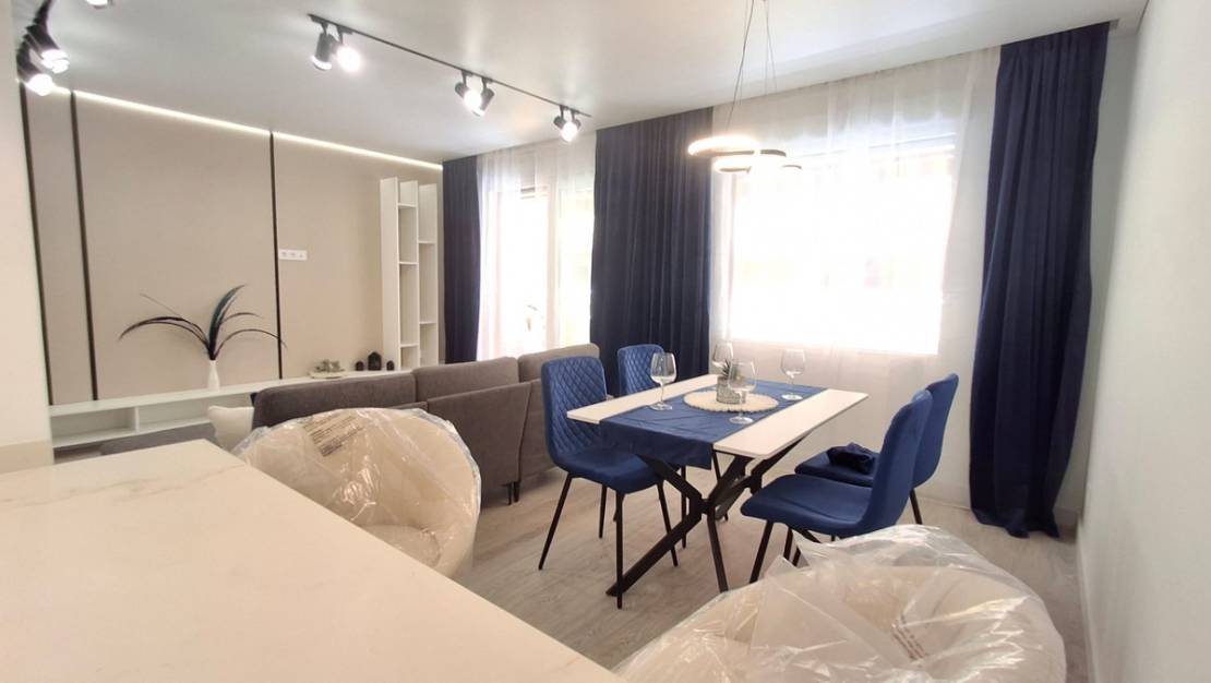 Venta - Apartment - Torrevieja - Torrevieja Centro