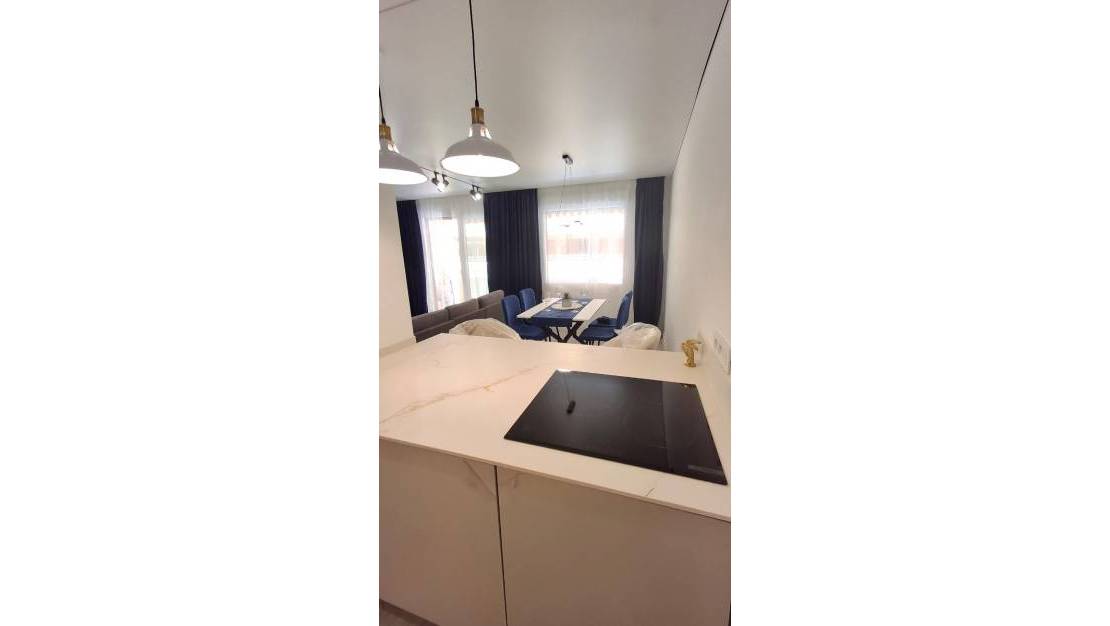 Venta - Apartment - Torrevieja - Torrevieja Centro