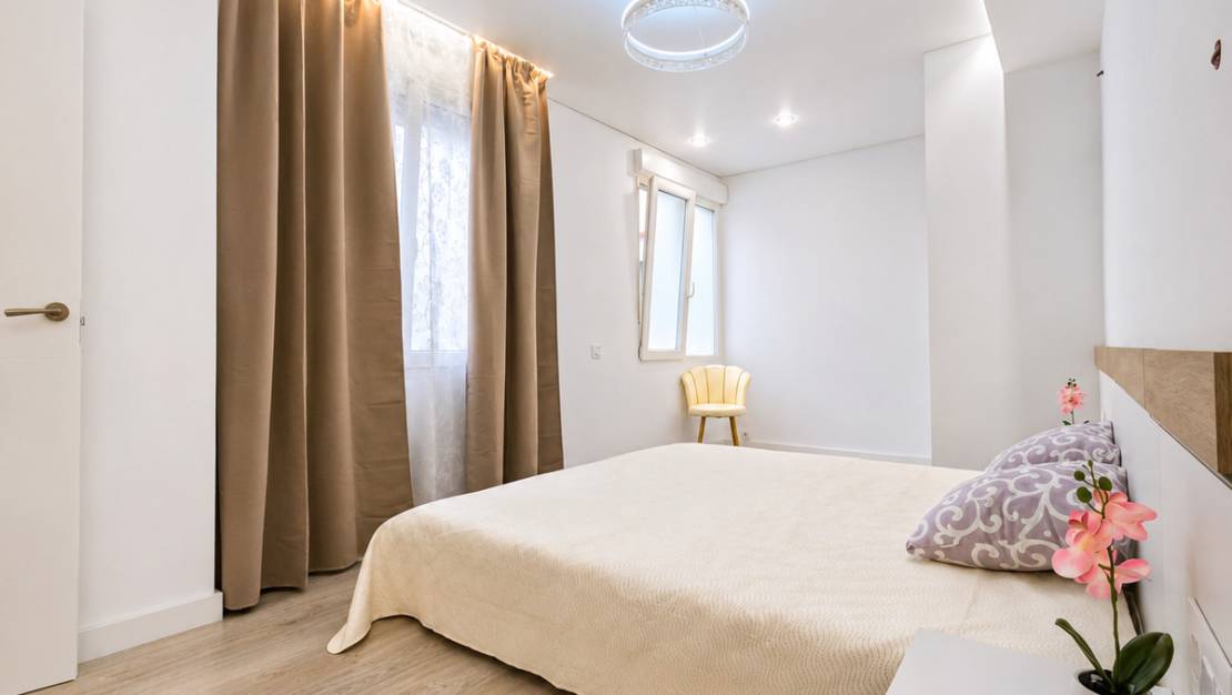 Venta - Apartment - Torrevieja - Torrevieja Centro
