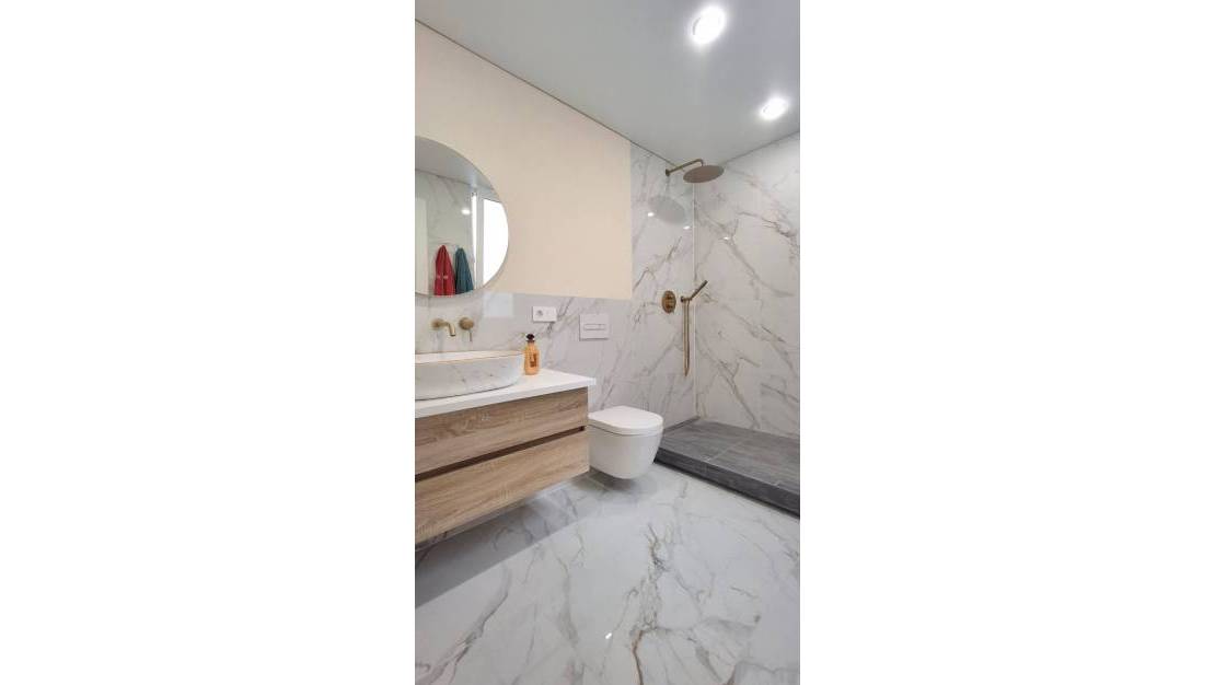 Venta - Apartment - Torrevieja - Torrevieja Centro