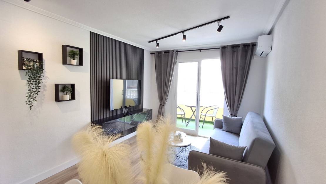 Venta - Apartment - Torrevieja - Torrevieja Centro