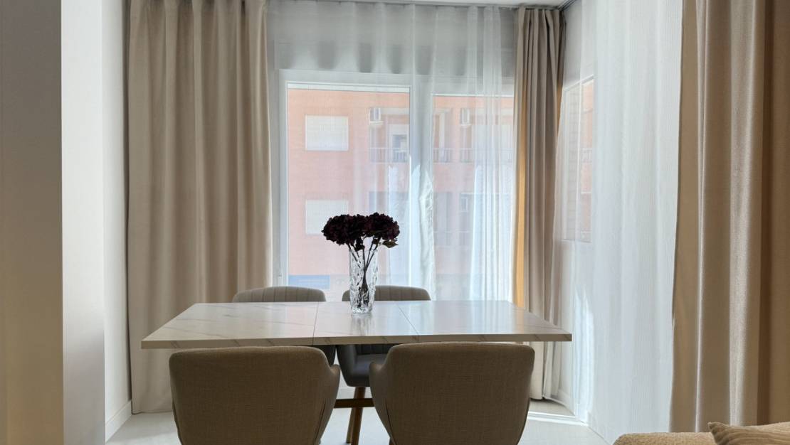 Venta - Apartment - Torrevieja - Torrevieja Centro