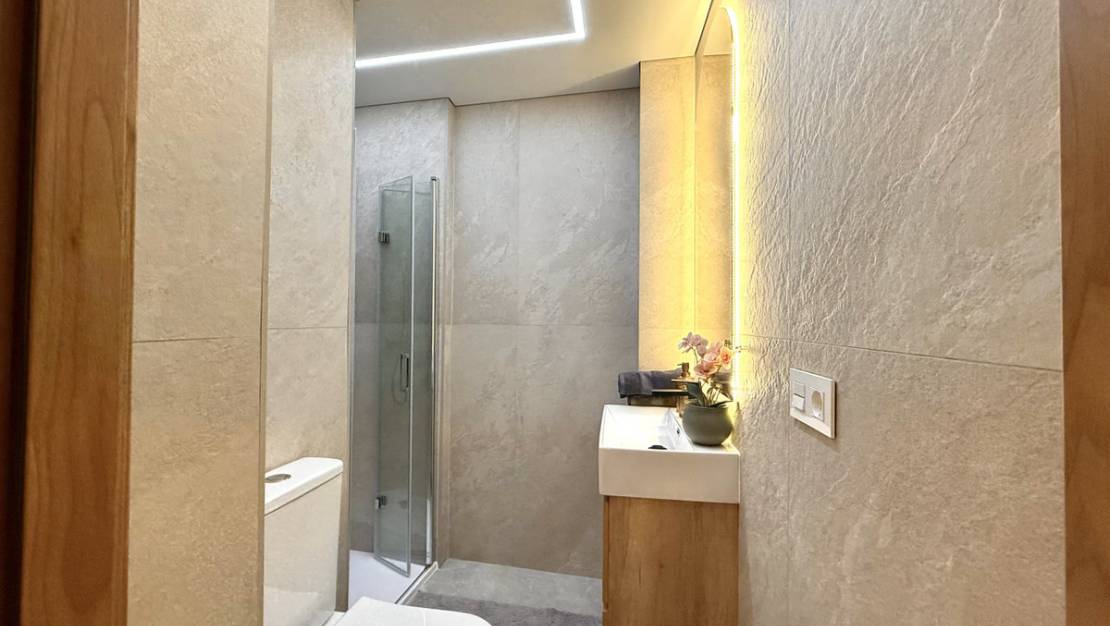 Venta - Apartment - Torrevieja - Torrevieja Centro