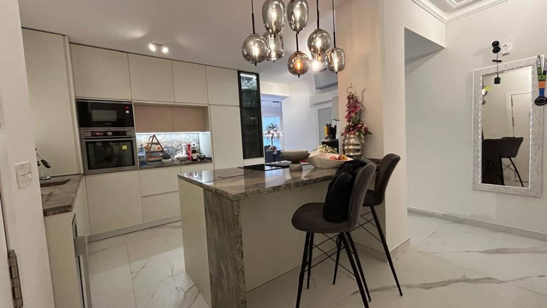 Venta - Apartment - Torrevieja - Torrevieja Centro