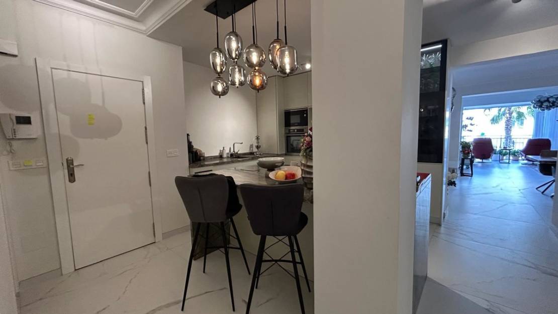 Venta - Apartment - Torrevieja - Torrevieja Centro
