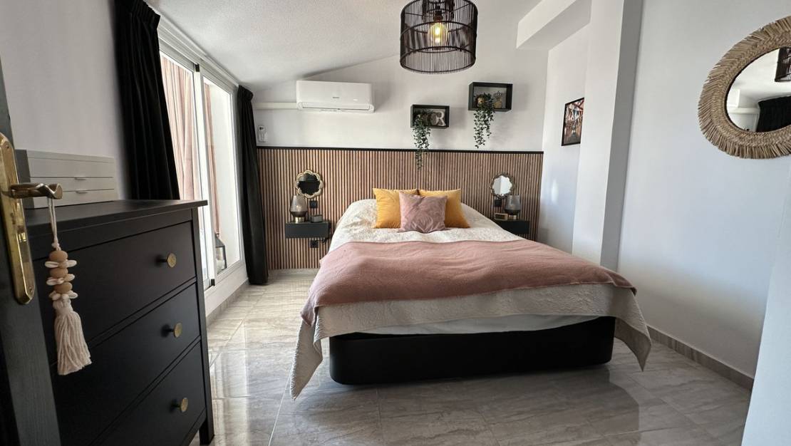 Venta - Apartment - Torrevieja - Torrevieja Centro