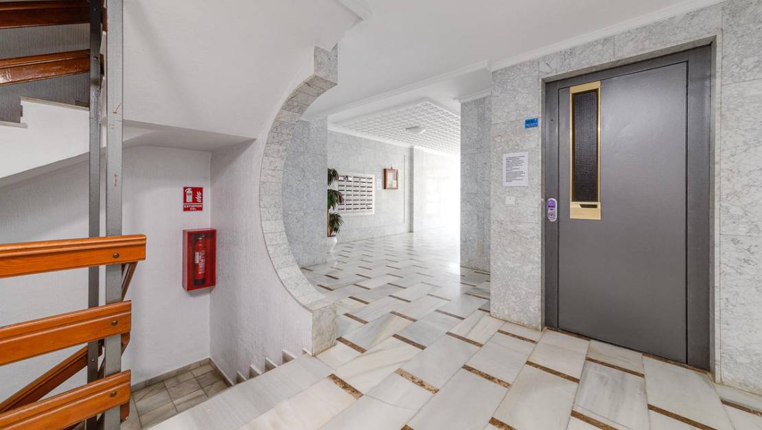 Venta - Apartment - Torrevieja - Torrevieja Centro