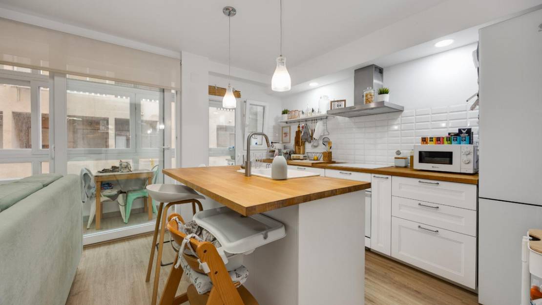 Venta - Apartment - Torrevieja - Torrevieja Centro