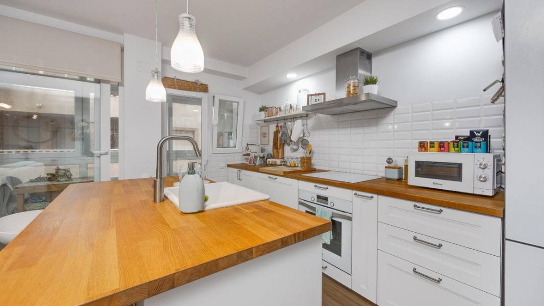 Venta - Apartment - Torrevieja - Torrevieja Centro