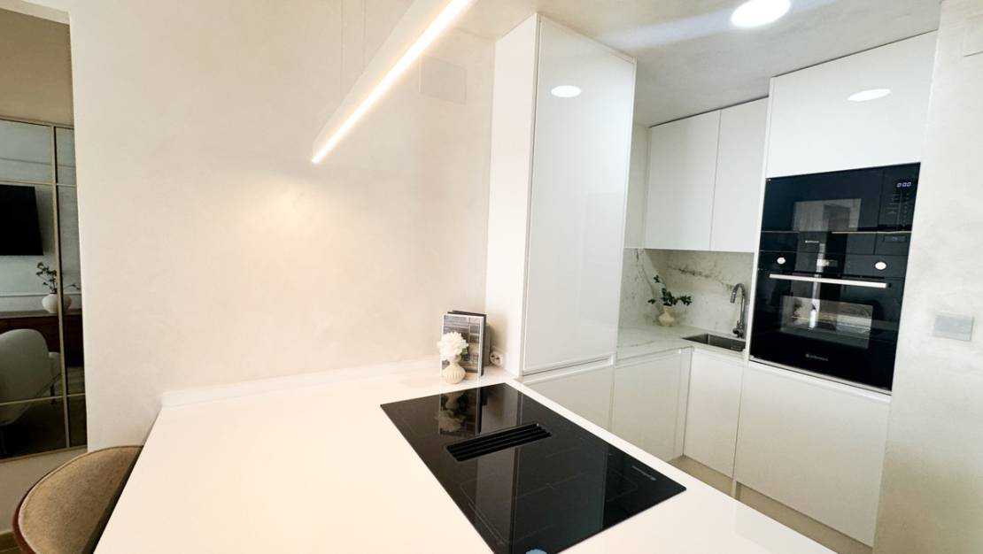 Venta - Apartment - Torrevieja - Torrevieja Centro