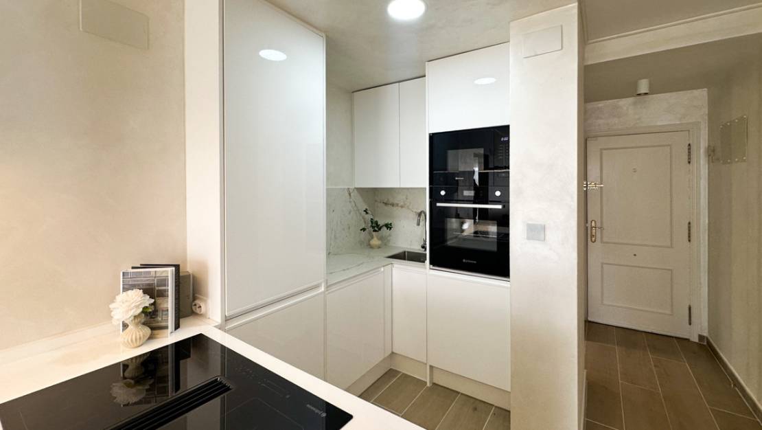 Venta - Apartment - Torrevieja - Torrevieja Centro