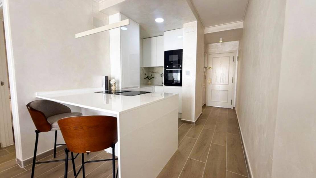 Venta - Apartment - Torrevieja - Torrevieja Centro