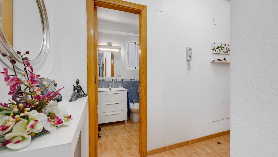 Venta - Apartment - Torrevieja - Torrevieja Centro