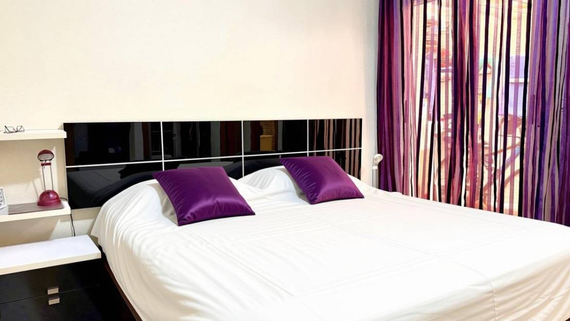 Venta - Apartment - Torrevieja - Torrevieja Centro