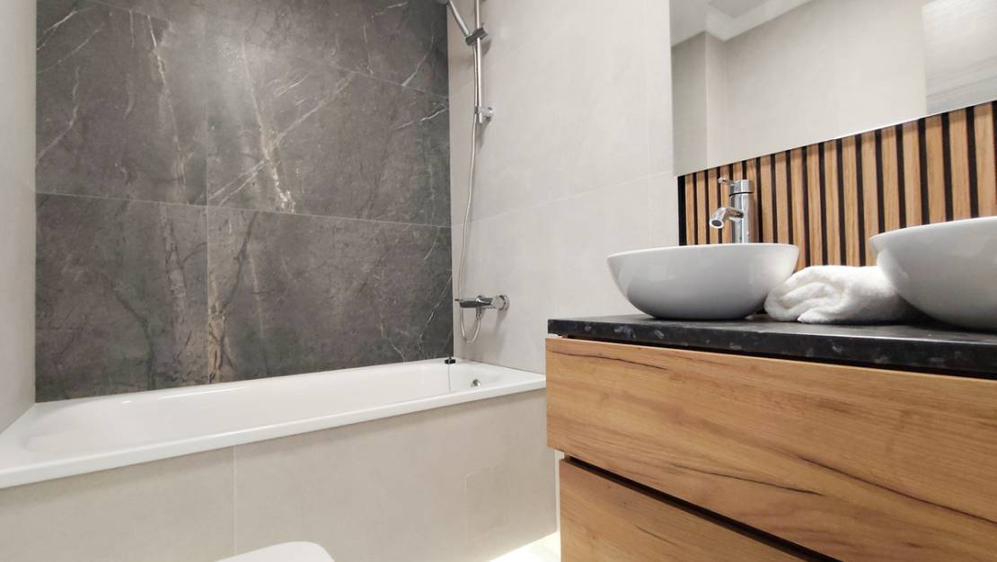 Venta - Apartment - Torrevieja - Torrevieja Centro