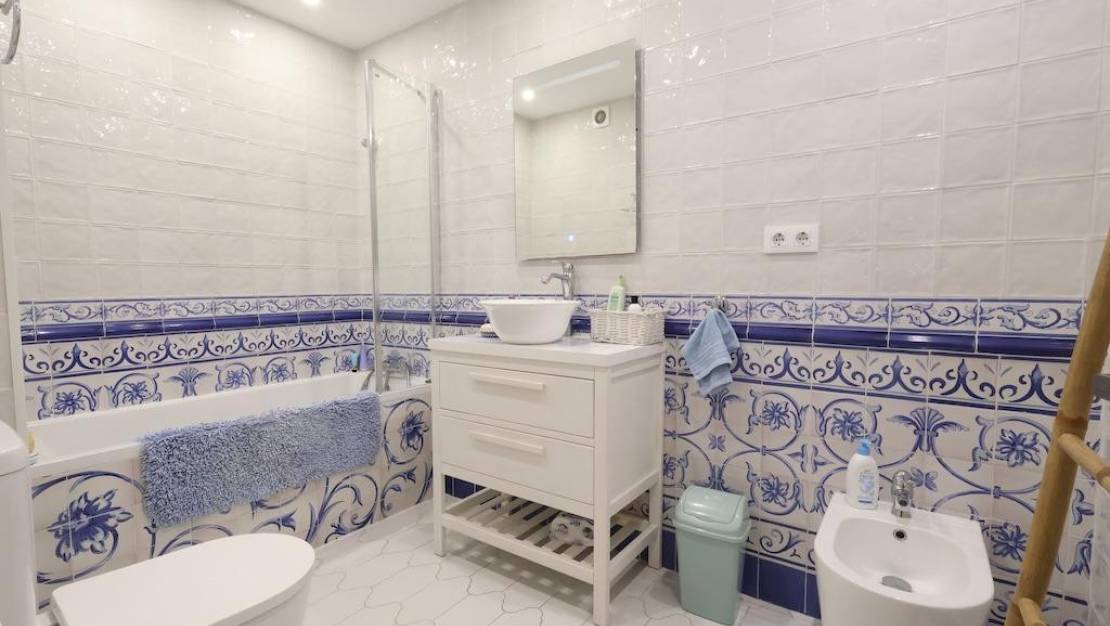 Venta - Apartment - Torrevieja - Torrevieja Centro