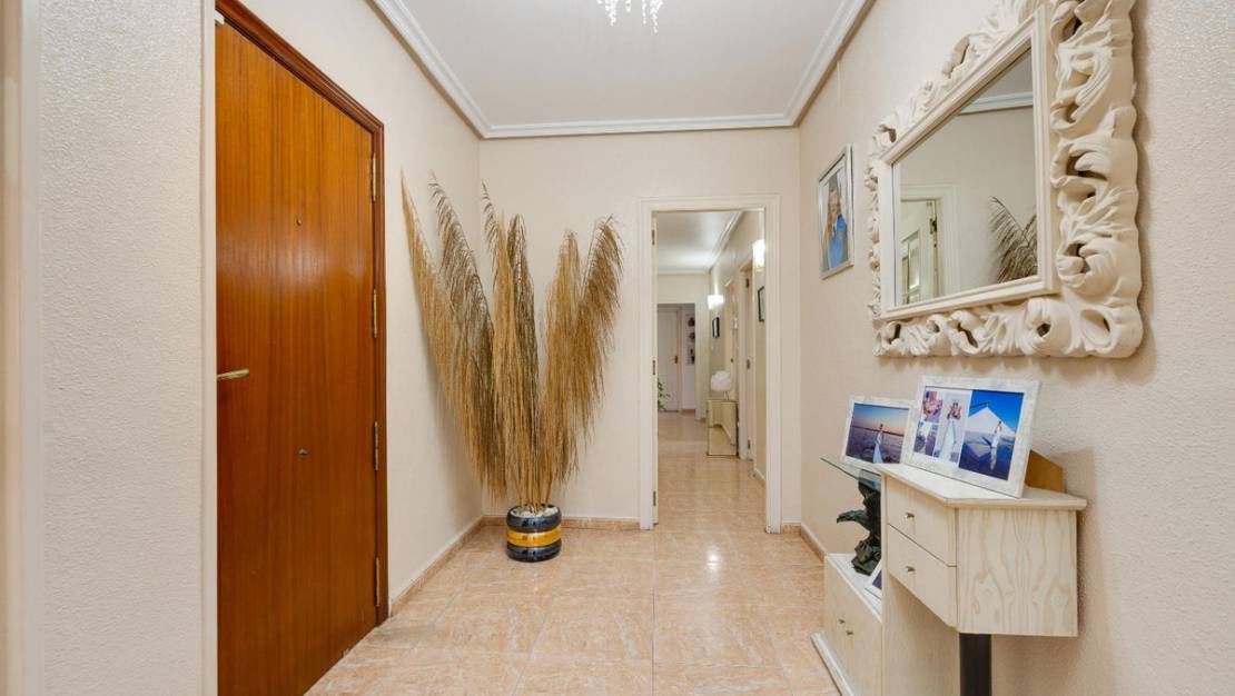 Venta - Apartment - Torrevieja - Torrevieja Centro