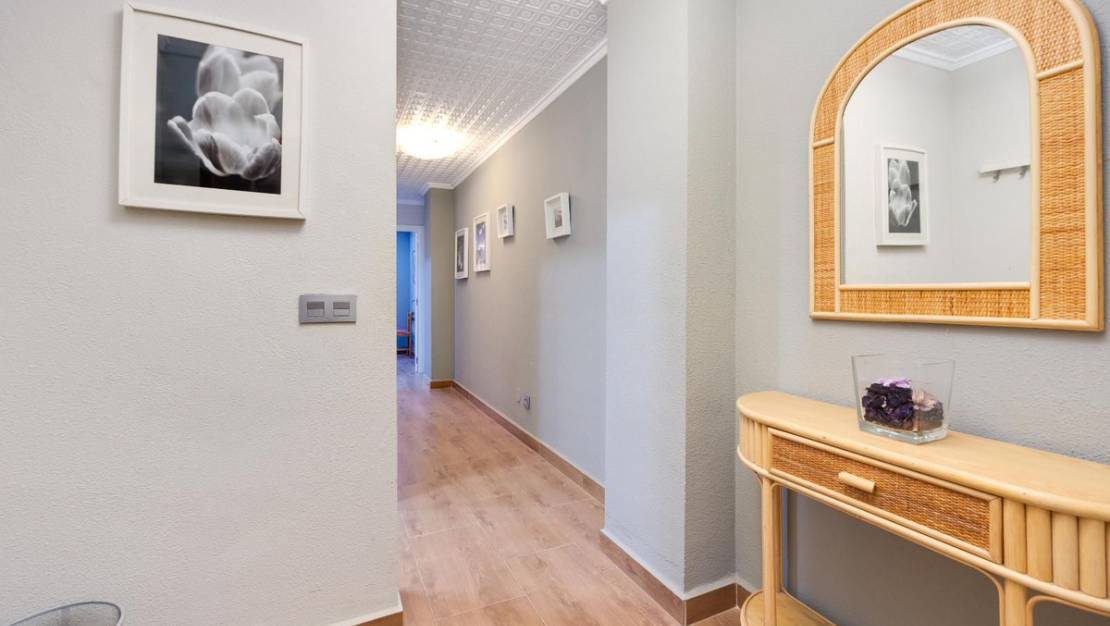 Venta - Apartment - Torrevieja - Torrevieja Centro