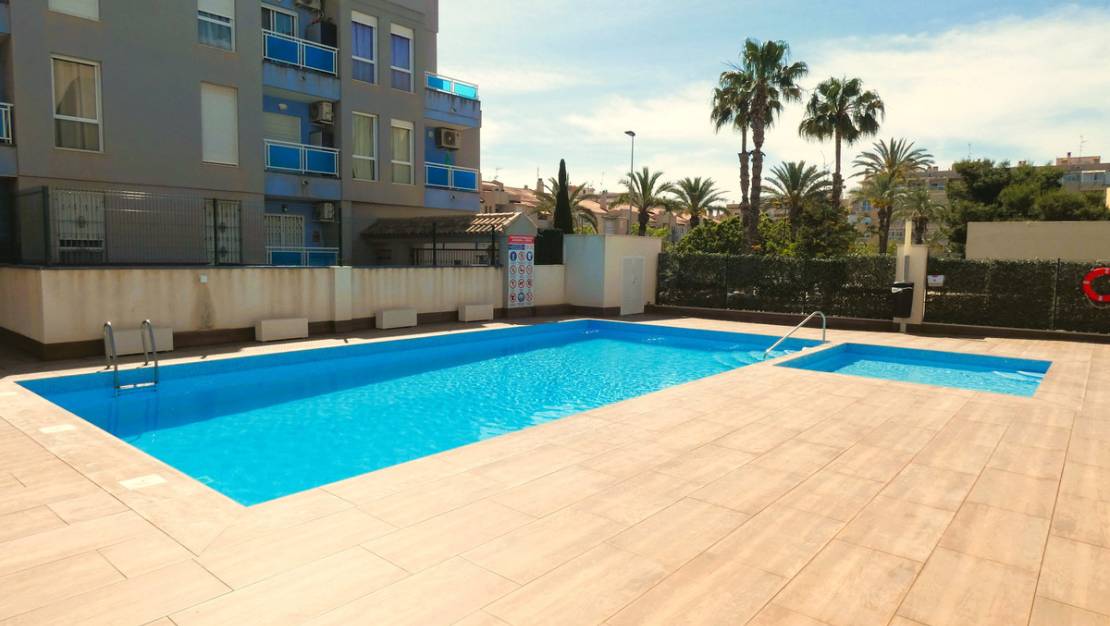 Venta - Apartment - Torrevieja - Torrevieja Centro