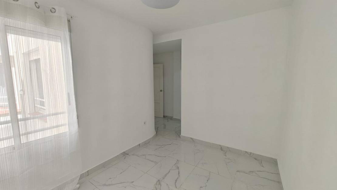 Venta - Apartment - Torrevieja - Torrevieja Centro