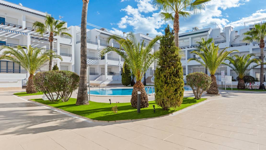 Venta - Apartment - Torrevieja - Torrevieja Centro