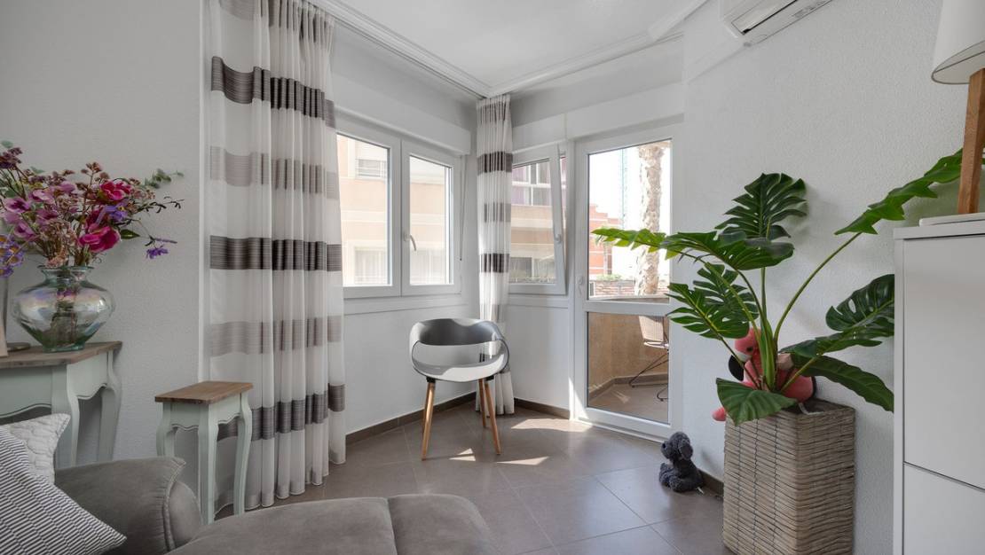 Venta - Apartment - Torrevieja - Torrevieja Centro