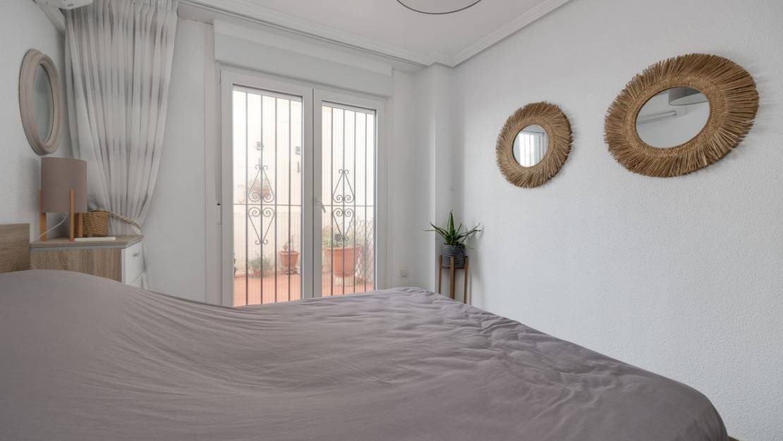 Venta - Apartment - Torrevieja - Torrevieja Centro