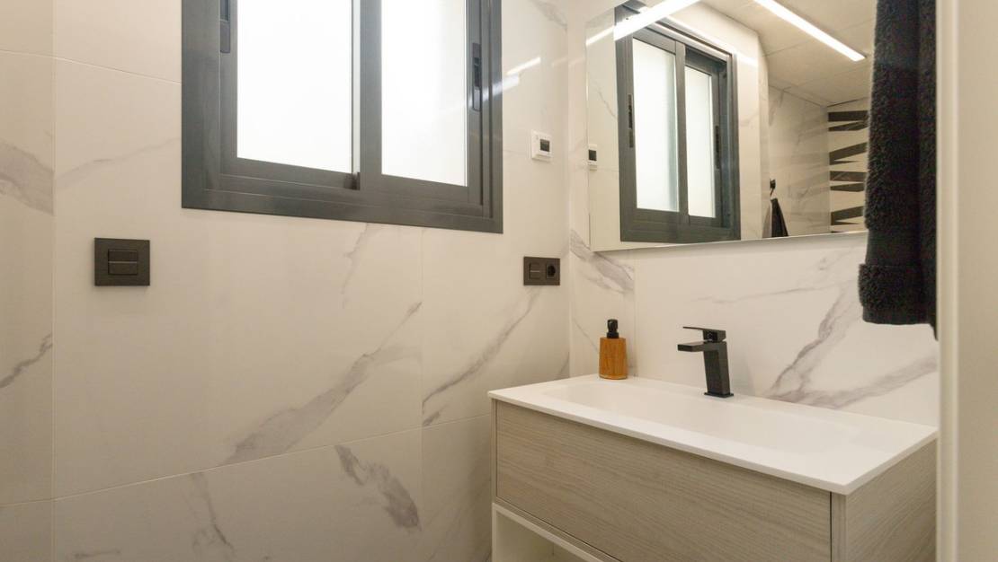 Venta - Apartment - Torrevieja - Torrevieja Centro