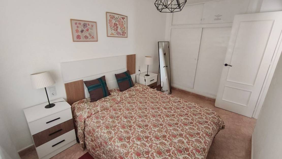 Venta - Apartment - Torrevieja - Torrevieja Centro