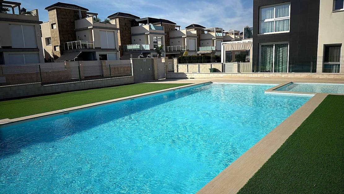 Venta - Apartment - Torrevieja - Torrevieja Centro