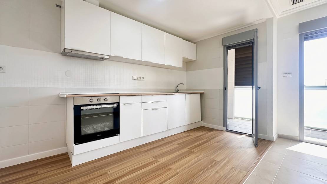 Venta - Apartment - Torrevieja - Torrevieja Centro