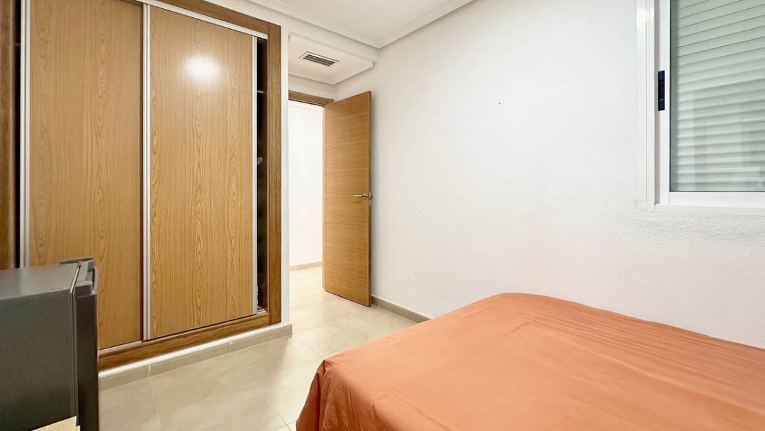 Venta - Apartment - Torrevieja - Torrevieja Centro