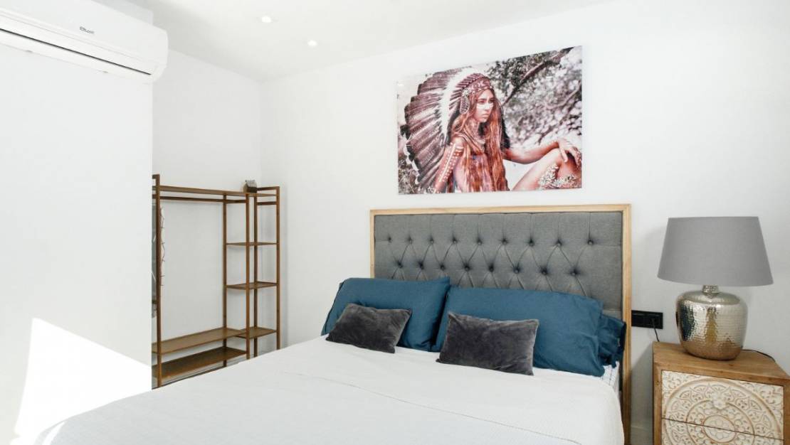 Venta - Apartment - Torrevieja - Torrevieja Centro
