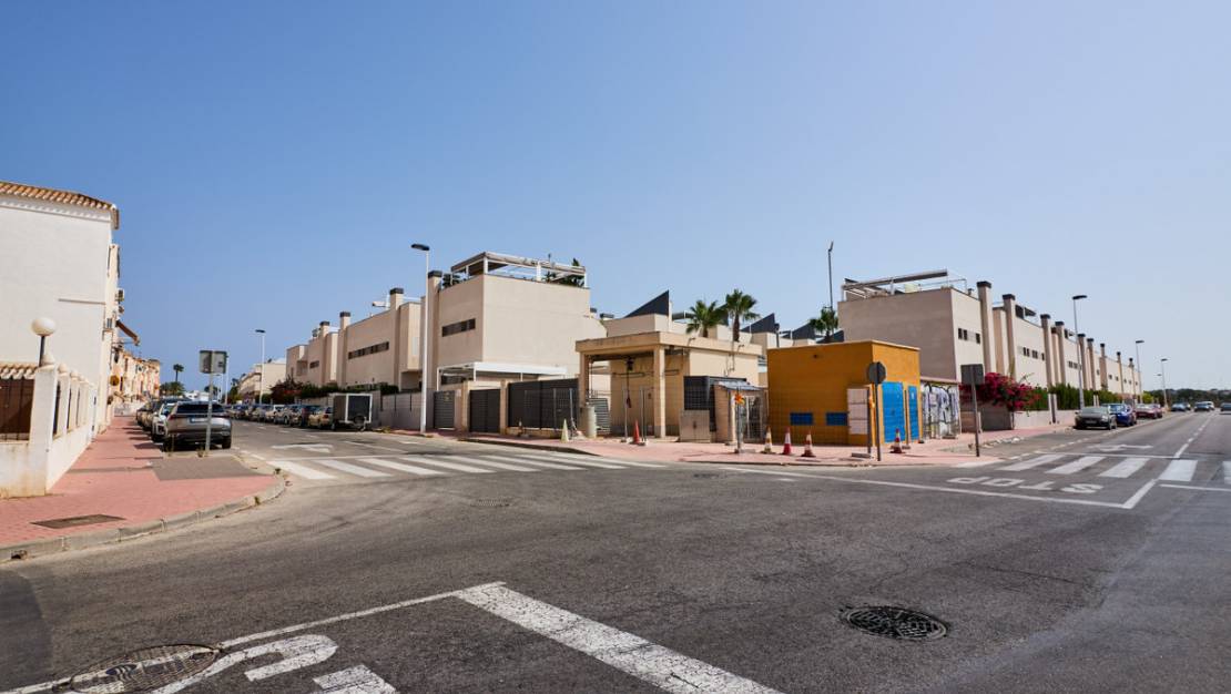 Venta - Apartment - Torrevieja - Torrevieja Centro