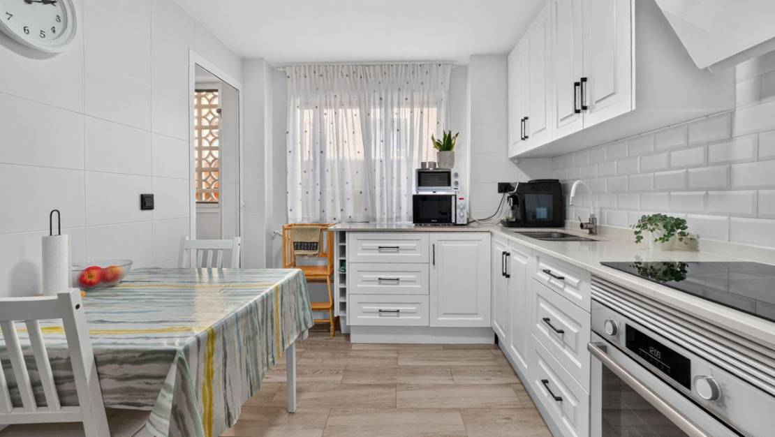 Venta - Apartment - Torrevieja - Torrevieja Centro