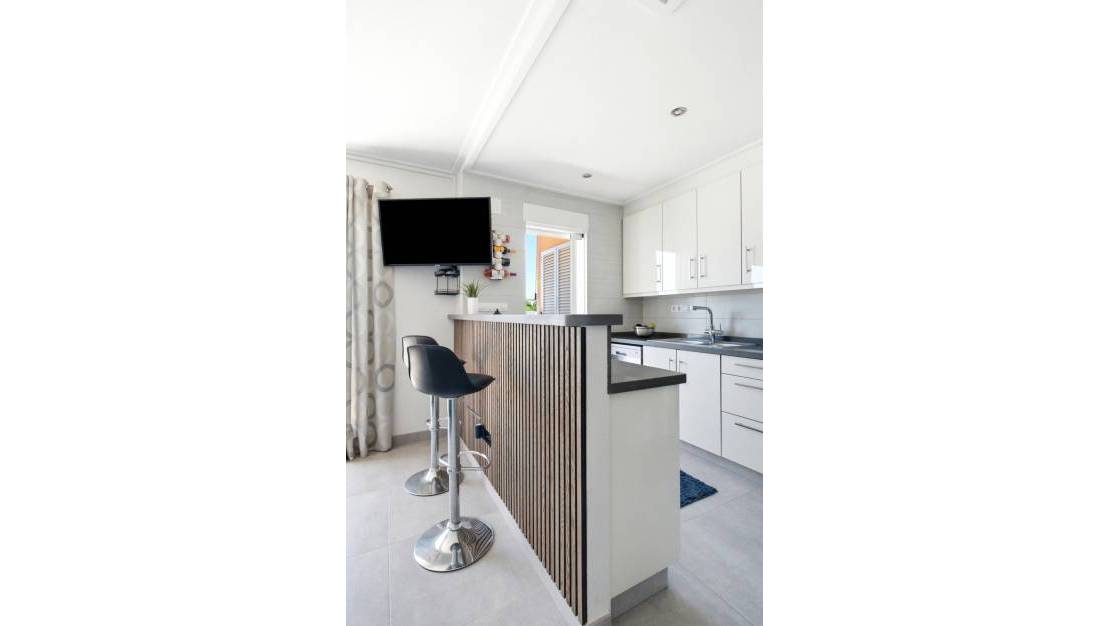Venta - Apartment - Torrevieja - Torrevieja Centro