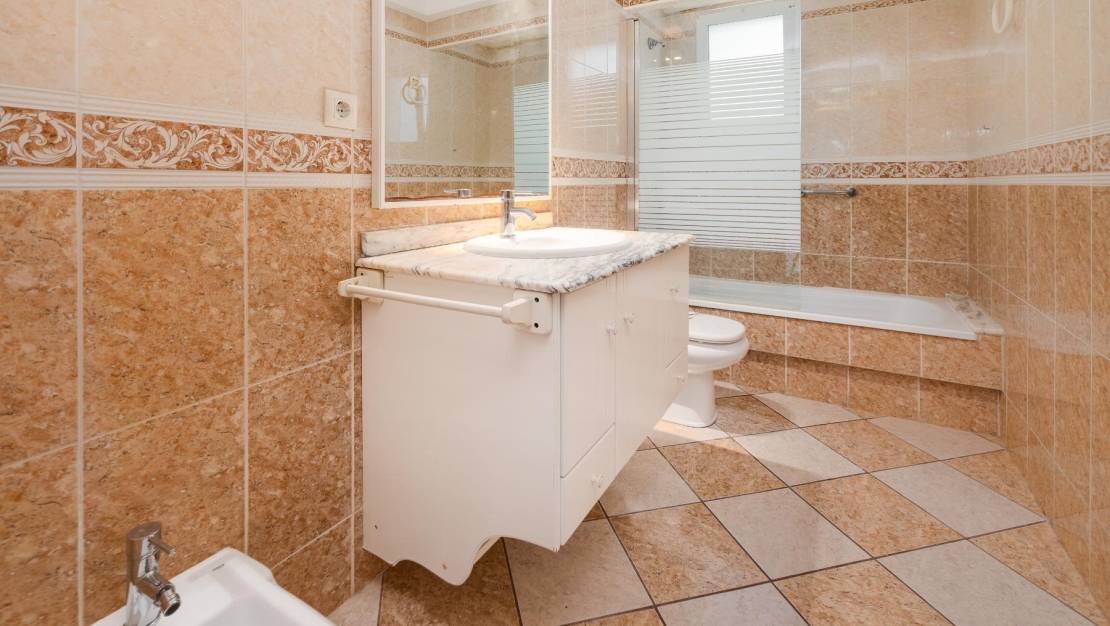Venta - Apartment - Torrevieja