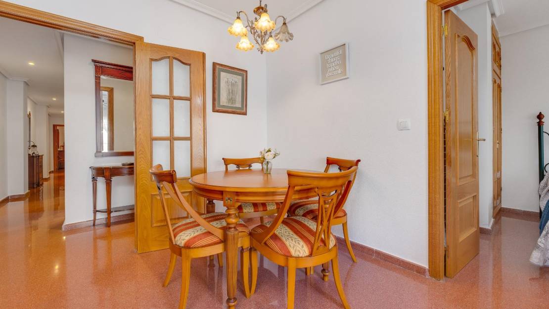 Venta - Atico - Torrevieja - Paseo maritimo