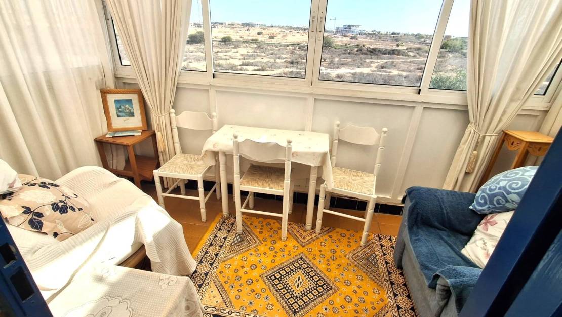 Venta - Bungalow - Torrevieja - Doña ines