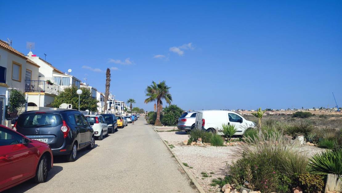 Venta - Bungalow - Torrevieja - Doña ines