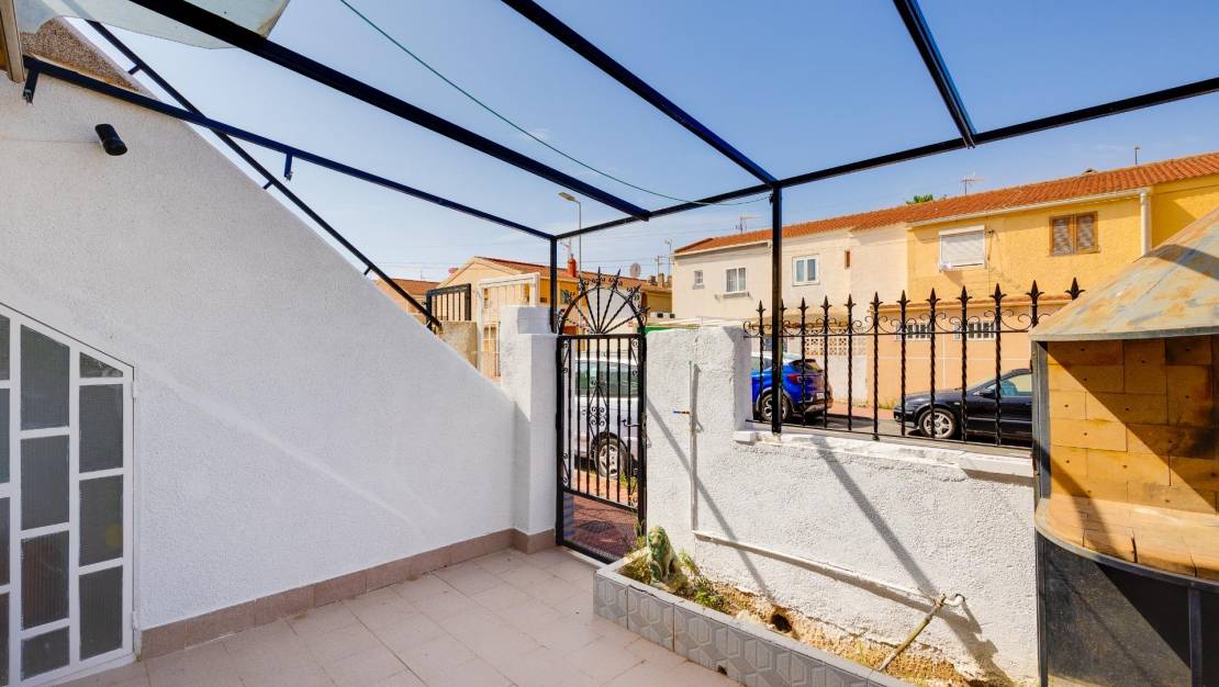 Venta - Bungalow - Torrevieja - Playa de los Naufragos