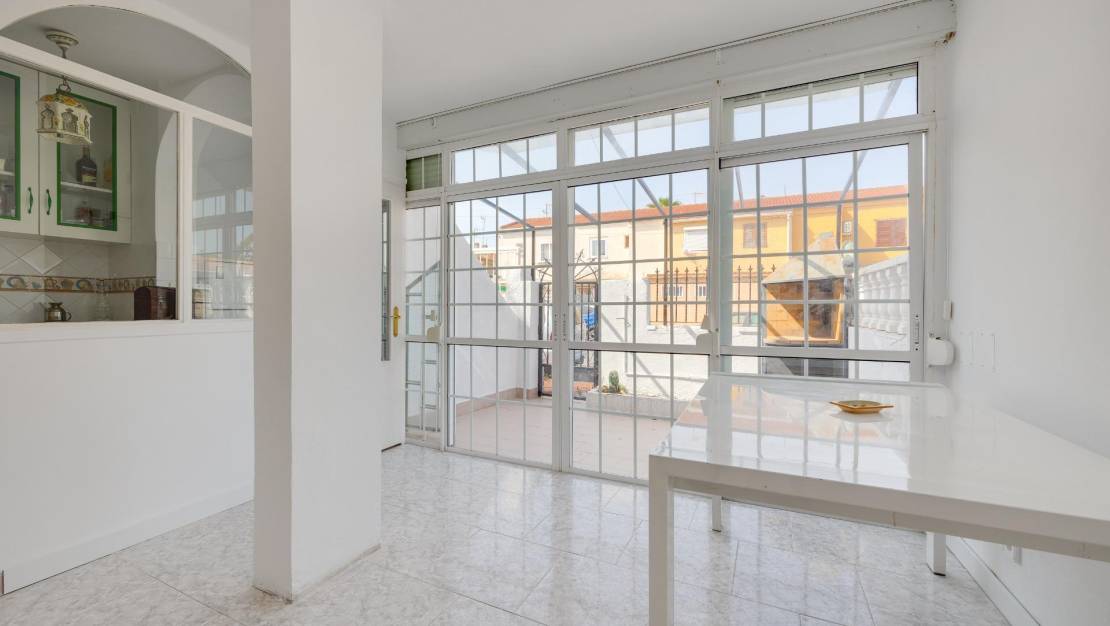 Venta - Bungalow - Torrevieja - Playa de los Naufragos