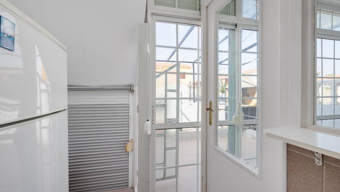 Venta - Bungalow - Torrevieja - Playa de los Naufragos