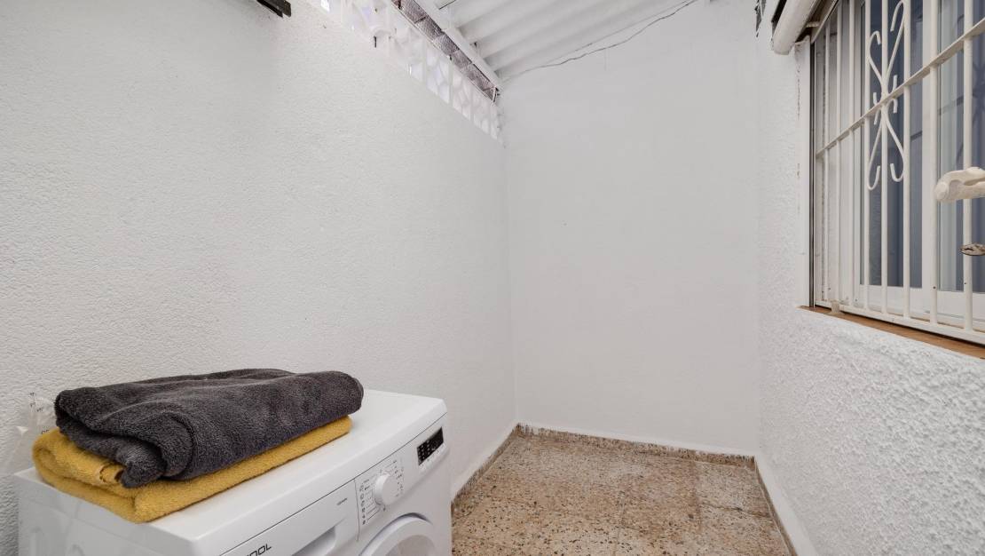 Venta - Bungalow - Torrevieja - Playa de los Naufragos