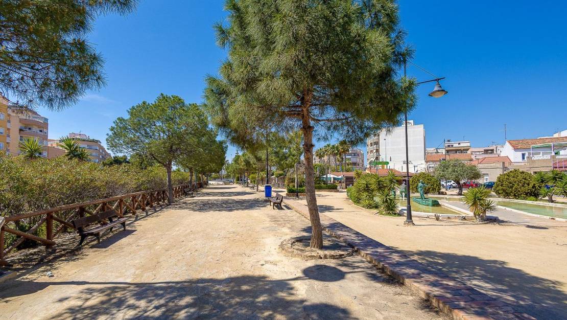 Venta - Bungalow - Torrevieja - Playa de los Naufragos