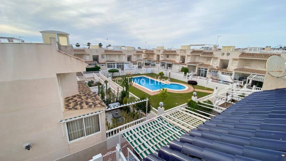 Venta - Bungalow - Torrevieja - Sector 25