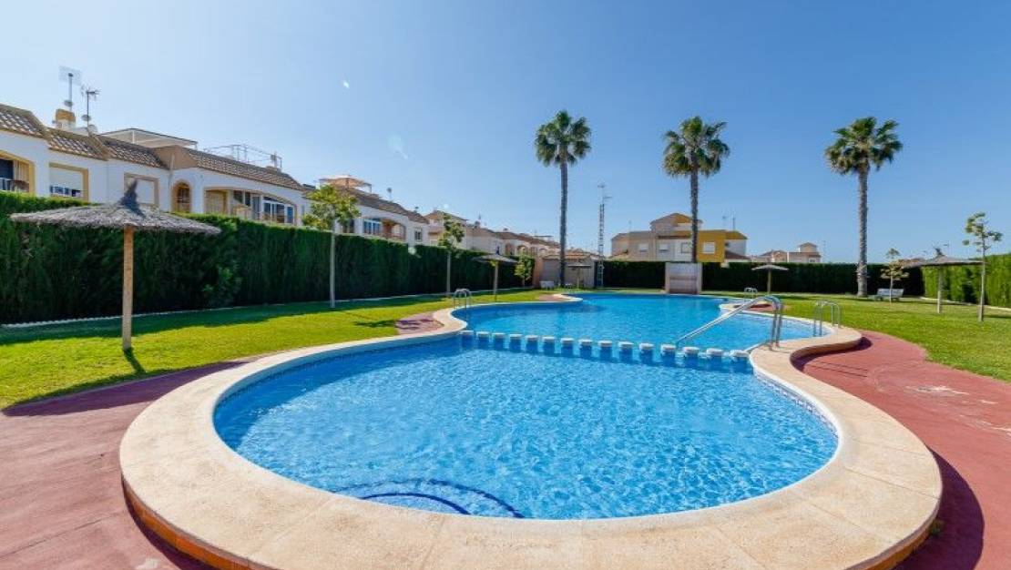 Venta - Bungalow - Torrevieja - Torretas