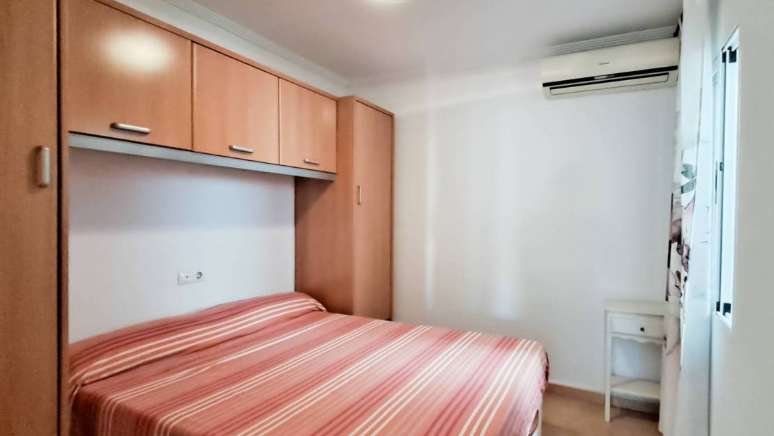 Venta - Bungalow - Torrevieja - Torretas