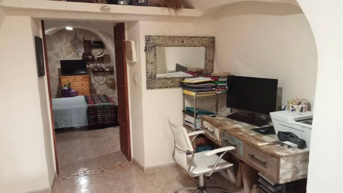 Venta - Cave house - Alicante City - Alcoraya